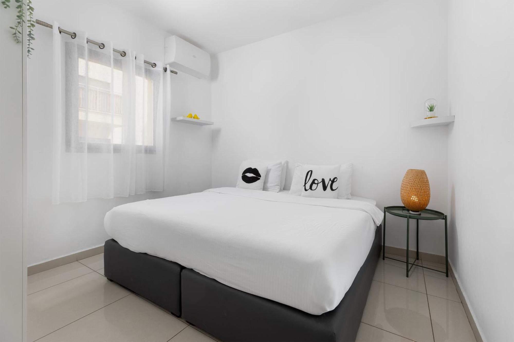 Melony Apartments Yam Suf Street Eilat Exterior photo