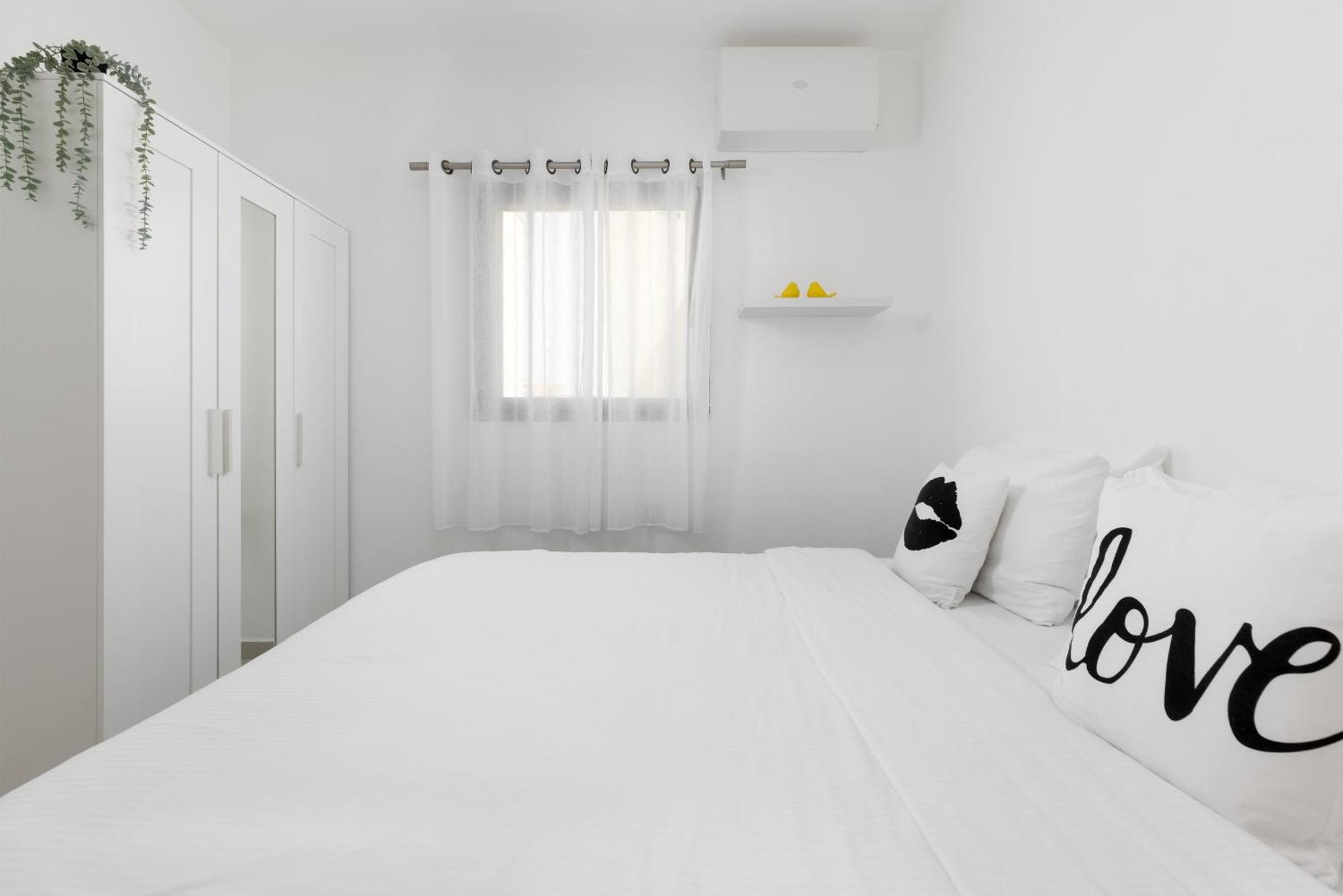Melony Apartments Yam Suf Street Eilat Exterior photo